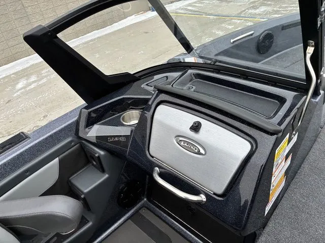 Slide: The Image of Lund 202 PRO-V GL Sport 2026 - 16