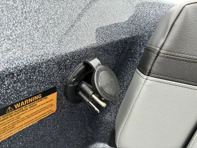 Slide: The Image of Lund 202 PRO-V GL Sport 2026 - 25