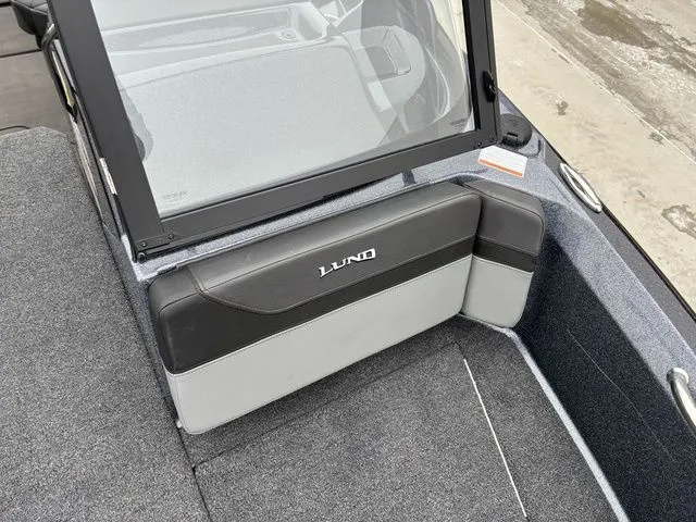 Slide: The Image of Lund 202 PRO-V GL Sport 2026 - 26