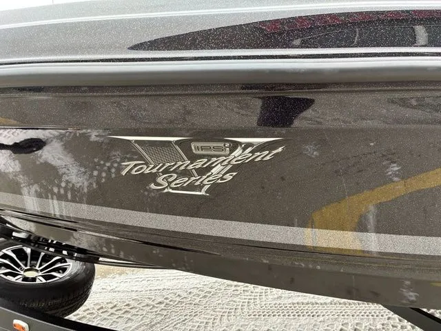 Slide: The Image of Lund 202 PRO-V GL Sport 2026 - 4