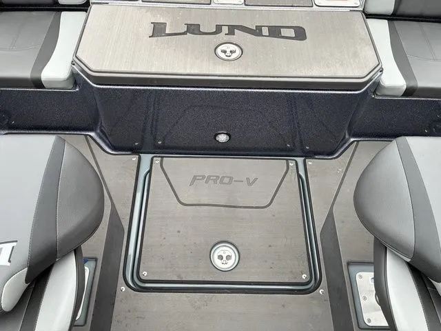 Slide: The Image of Lund 202 PRO-V GL Sport 2026 - 9