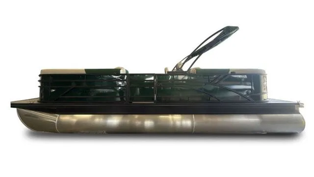 Slide: The Image of Bennington S Quad Bench 23 SSR Tritoon Pontoon 2026 - 12