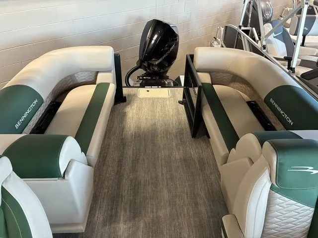 Slide: The Image of Bennington S Quad Bench 23 SSR Tritoon Pontoon 2026 - 25