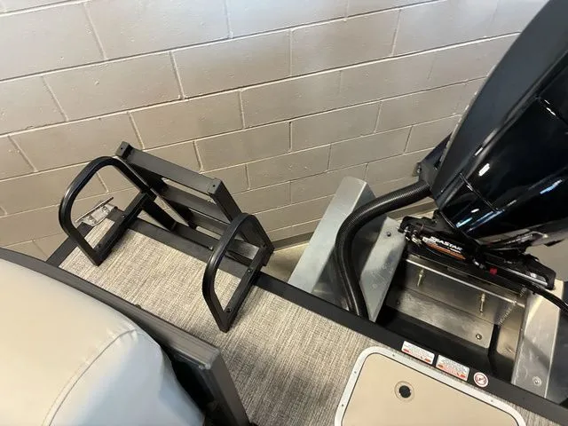 Slide: The Image of Bennington S Quad Bench 23 SSR Tritoon Pontoon 2026 - 28