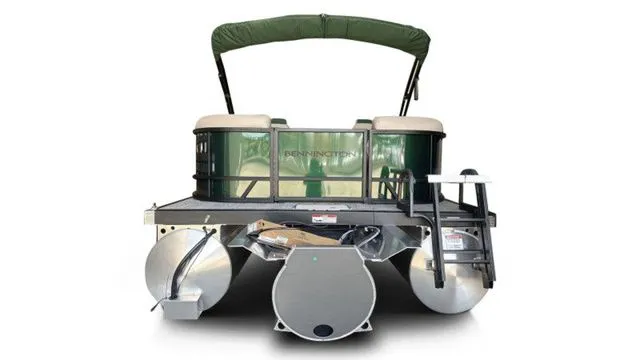 Slide: The Image of Bennington S Quad Bench 23 SSR Tritoon Pontoon 2026 - 31