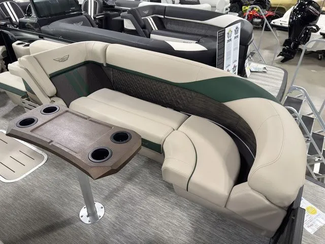 Slide: The Image of Bennington 24MCSB Carbon Fiber Arch Tritoon Pontoon 2026 - 12