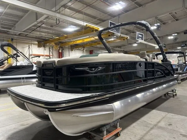 Slide: The Image of Bennington 24MCSB Carbon Fiber Arch Tritoon Pontoon 2026 - 14