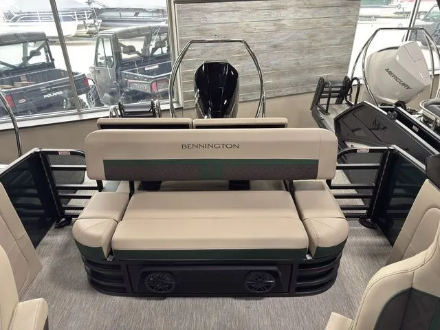 Slide: The Image of Bennington 24MCSB Carbon Fiber Arch Tritoon Pontoon 2026 - 47