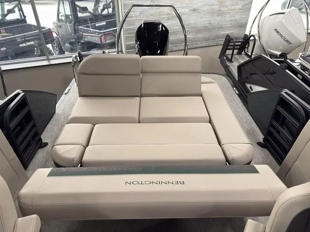 Slide: The Image of Bennington 24MCSB Carbon Fiber Arch Tritoon Pontoon 2026 - 49