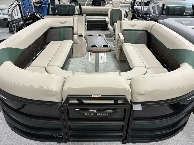 Slide: The Image of Bennington 24MCSB Carbon Fiber Arch Tritoon Pontoon 2026 - 6