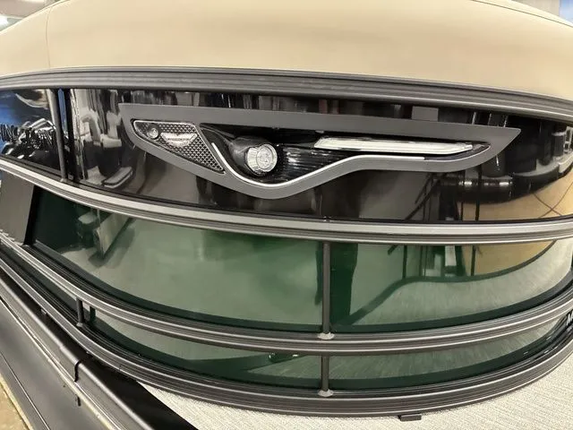 Slide: The Image of Bennington 24MCSB Tritoon Pontoon 2026 - 24