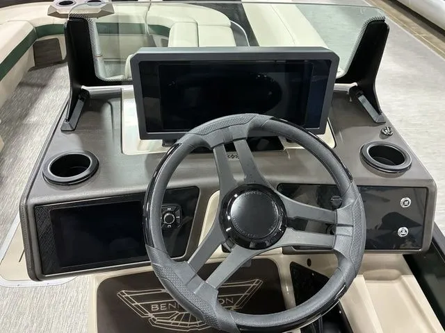 Slide: The Image of Bennington 24MCSB Tritoon Pontoon 2026 - 35