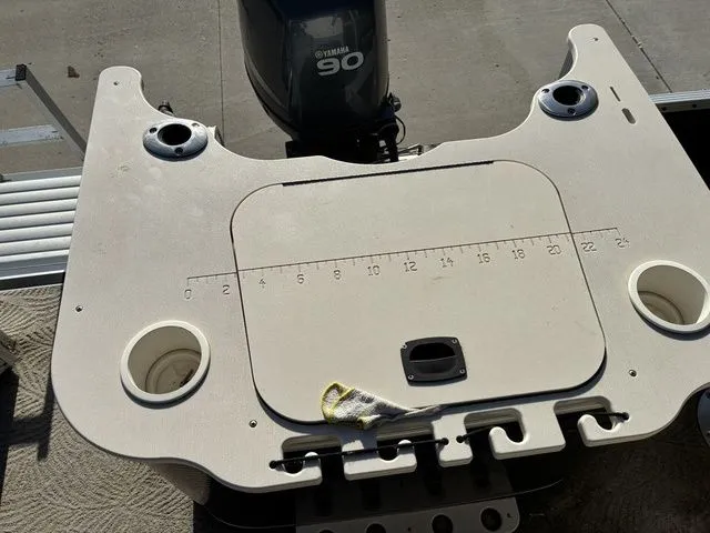 Slide: The Image of Bennington 2275GSi 2010 - 20