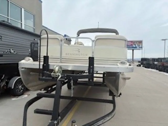 Slide: The Image of Bennington 225L 2005 - 3