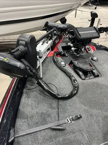 Slide: The Image of Skeeter ZXR20 2025 - 7