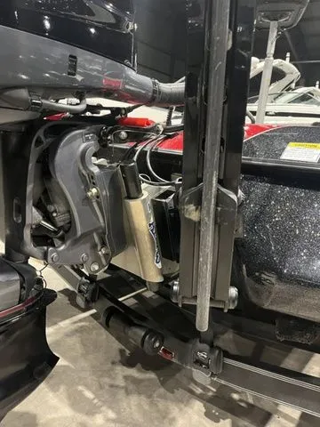 Slide: The Image of Skeeter ZXR20 2025 - 9