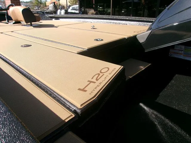 Slide: The Image of Xpress H20 Bass 2026 - 5