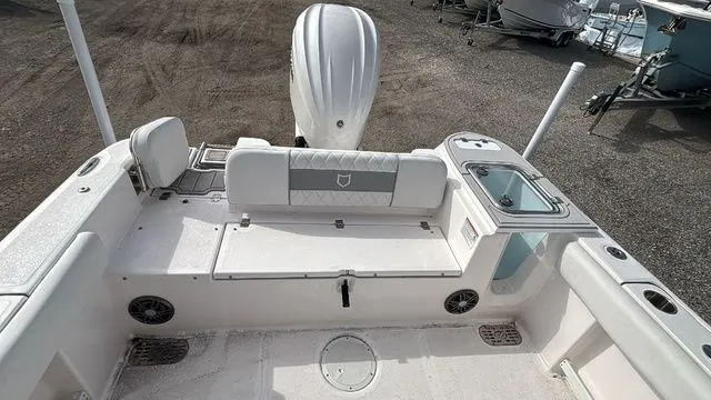 Slide: The Image of Sea Fox 248 Commander 2026 - 18