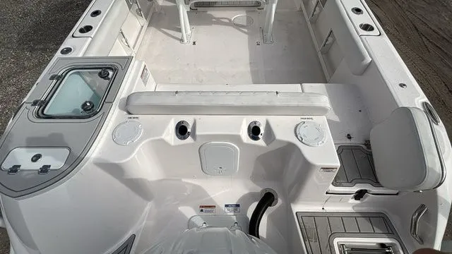 Slide: The Image of Sea Fox 248 Commander 2026 - 20