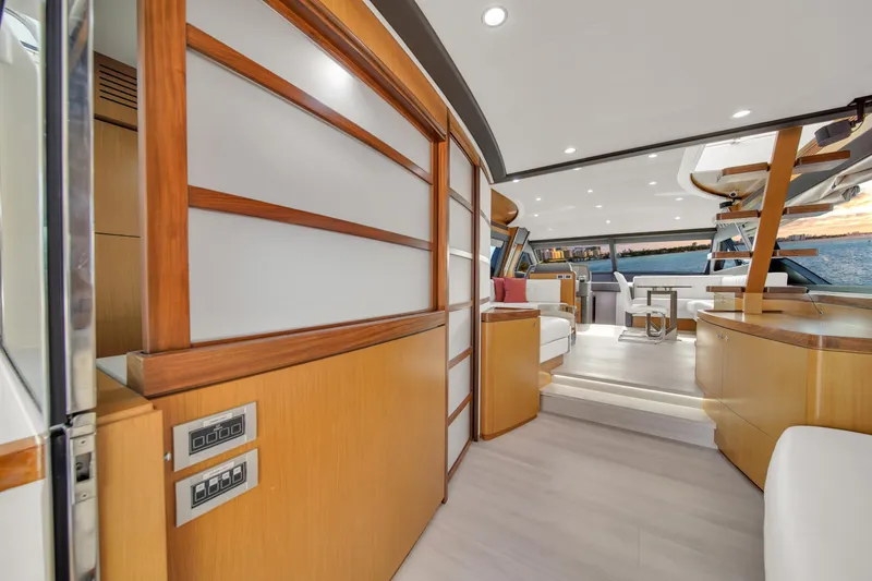 Slide: The Image of Luxurious interior of 2011 Ferretti Yachts 660 with modern design and spacious layout. - 25