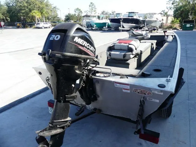 Slide: The Image of Tracker Panfish 16 2016 - 4