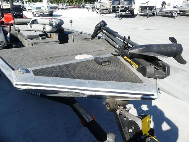 Slide: The Image of Tracker Panfish 16 2016 - 8