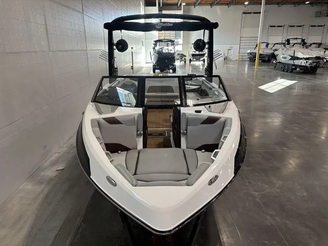 Slide: The Image of Malibu Wakesetter 23 LSV 2018 - 7