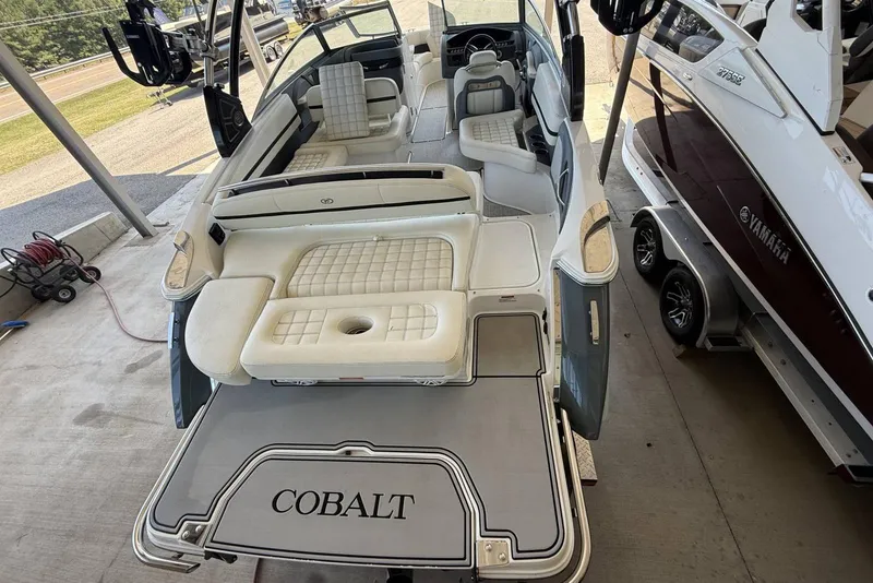 Slide: The Image of 2020 Cobalt R5 Surf boat with luxurious seating and spacious deck. - 31