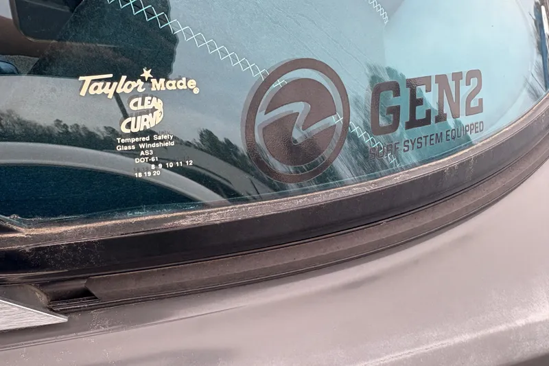 Slide: The Image of 2019 MasterCraft XStar windshield with Taylor Made GEN2 surf system logo. - 20