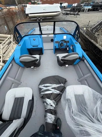 Slide: The Image of SeaArk Protege 240 - 250 HP Suzuki 2026 - 7