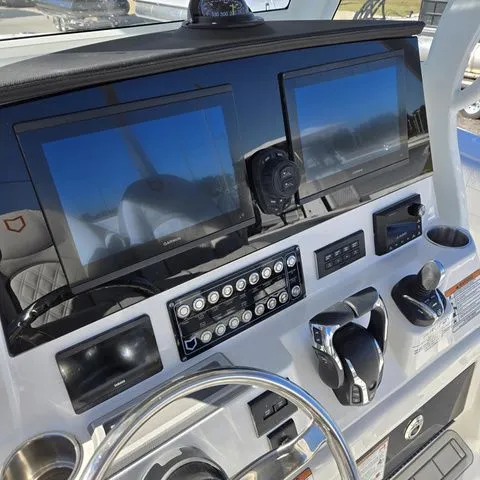 Slide: The Image of Sea Fox 288 Commander 2026 - 17