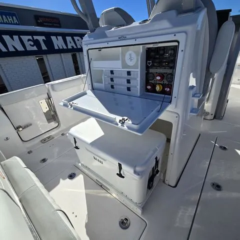 Slide: The Image of Sea Fox 288 Commander 2026 - 16