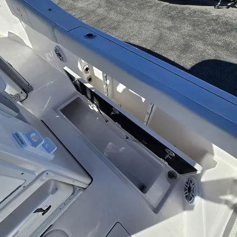 Slide: The Image of Sea Fox 288 Commander 2026 - 18