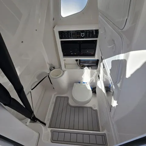 Slide: The Image of Sea Fox 288 Commander 2026 - 24