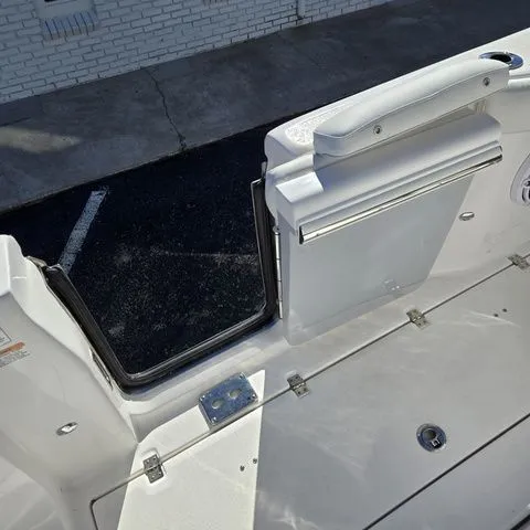 Slide: The Image of Sea Fox 288 Commander 2026 - 31