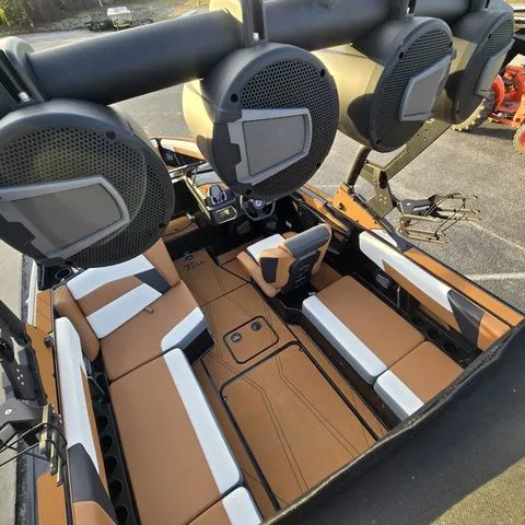 Slide: The Image of Axis Wake Research T Series T250 2026 - 8