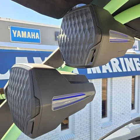 Slide: The Image of Malibu M Series M230 2026 - 10