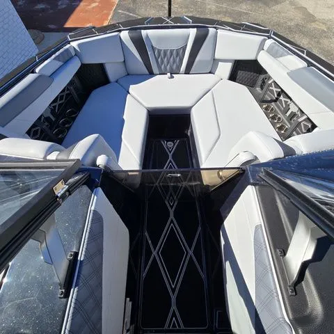 Slide: The Image of Malibu M Series M230 2026 - 13