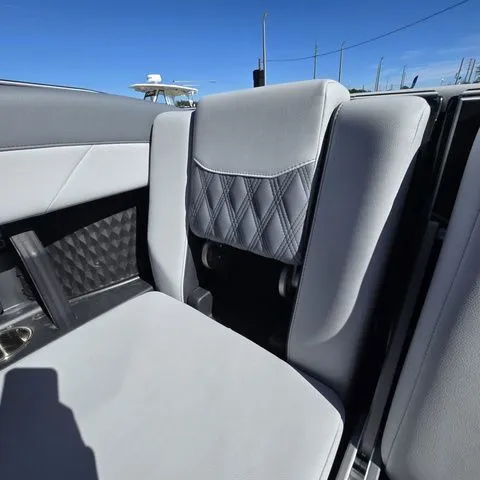 Slide: The Image of Malibu M Series M230 2026 - 28