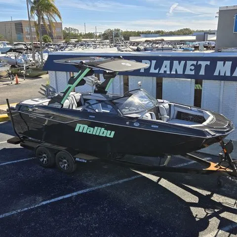 Slide: The Image of Malibu M Series M230 2026 - 4