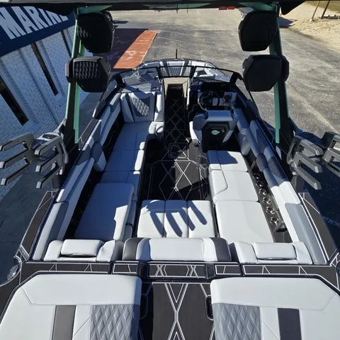 Slide: The Image of Malibu M Series M230 2026 - 8