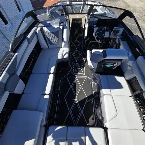 Slide: The Image of Malibu M Series M230 2026 - 9