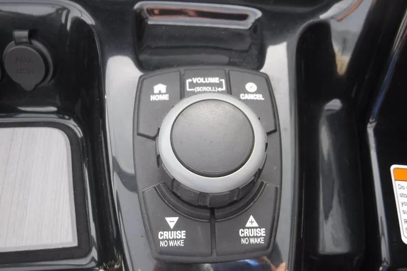 Slide: The Image of Control panel of 2019 Yamaha Boats AR240 with volume and cruise settings. - 8