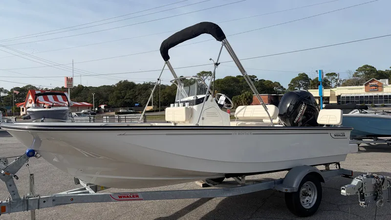 Slide: The Image of Boston Whaler 170 Montauk 2026 - 17