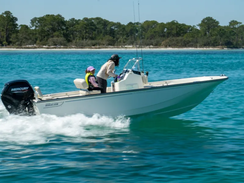 Slide: The Image of Boston Whaler 170 Montauk 2026 - 10