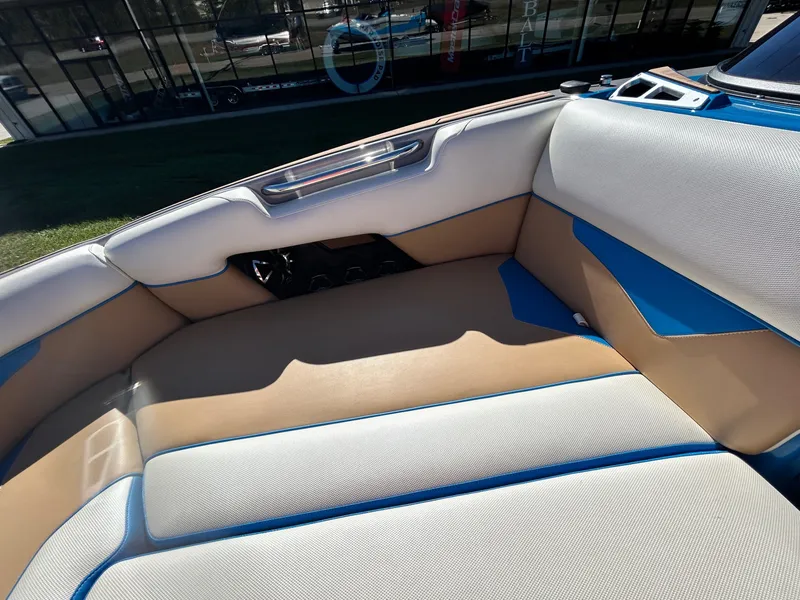 Slide: The Image of Moomba Makai 2022 - 15