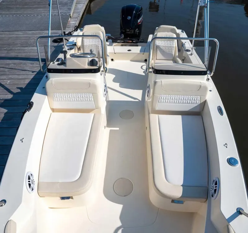 Slide: The Image of Scout 188 Sport Dorado 2026 - 2