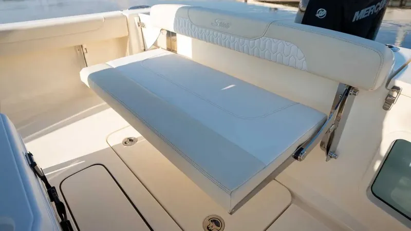 Slide: The Image of Scout 220 XSF 2026 - 8