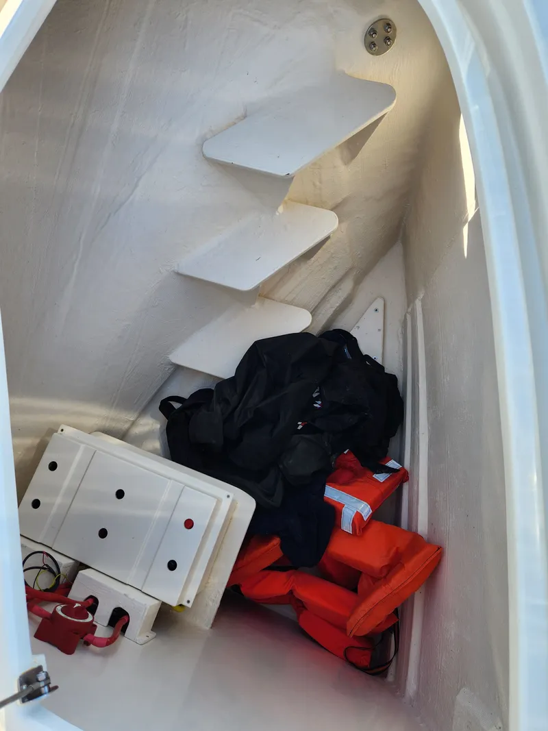 Slide: The Image of Aquila 44 Yacht 2016 - 20