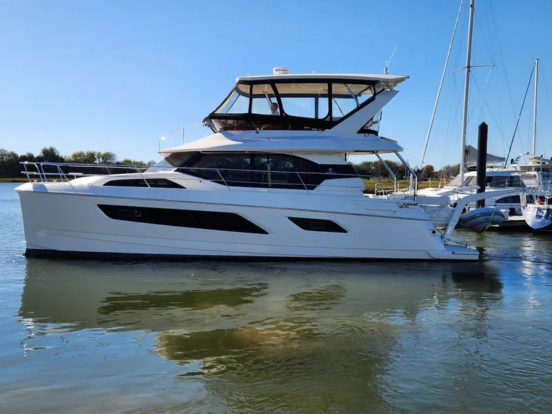 Slide: The Image of Aquila 44 Yacht 2016 - 3